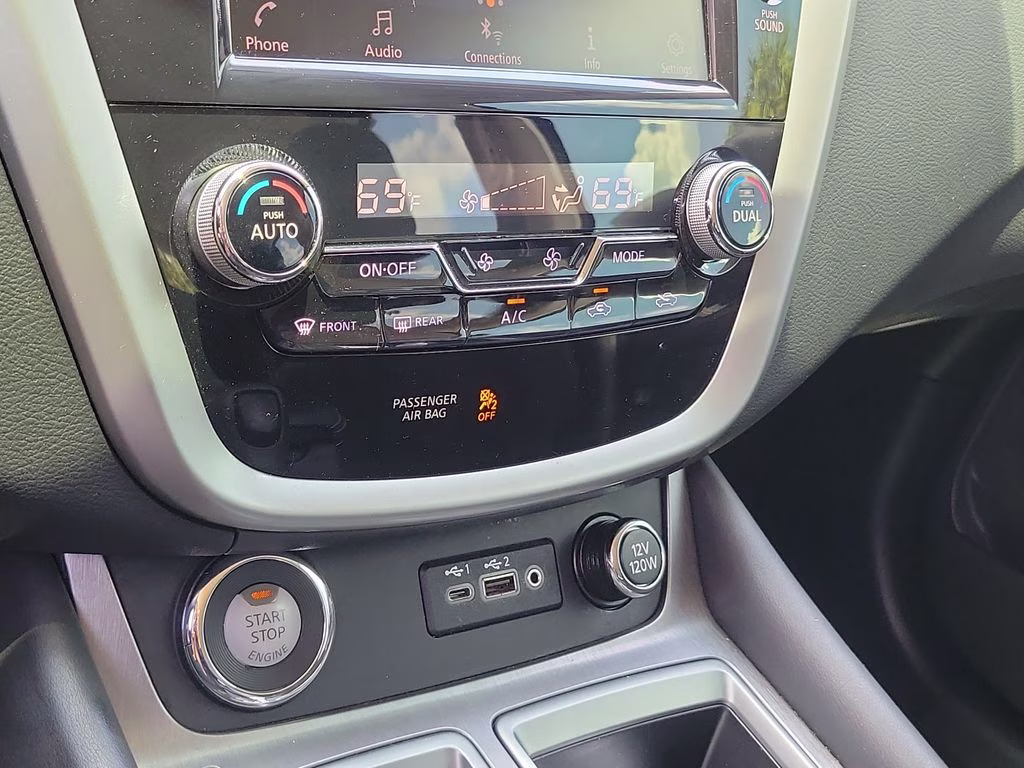 2019 Pearl White Tricoat Nissan Murano S FWD SUV