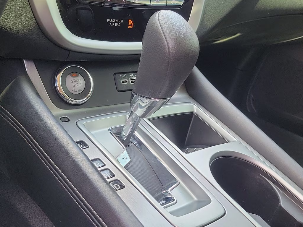 2019 Pearl White Tricoat Nissan Murano S FWD SUV