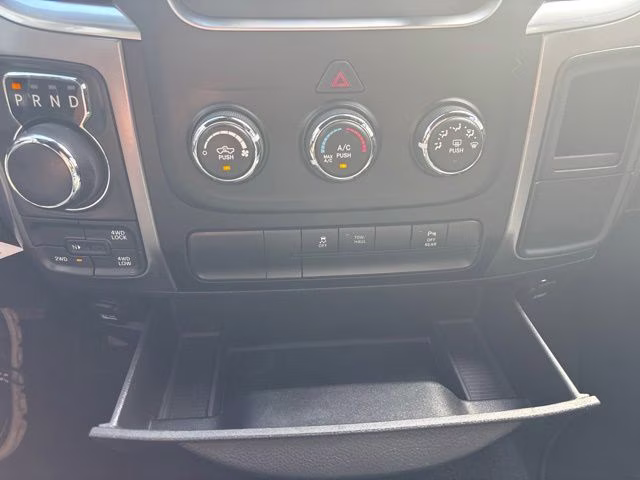 2021 Diamond Black Crystal Pearlcoat Ram 1500 Classic Warlock 4X4 Truck