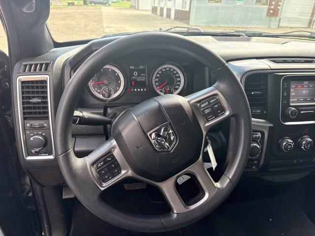 2021 Diamond Black Crystal Pearlcoat Ram 1500 Classic Warlock 4X4 Truck