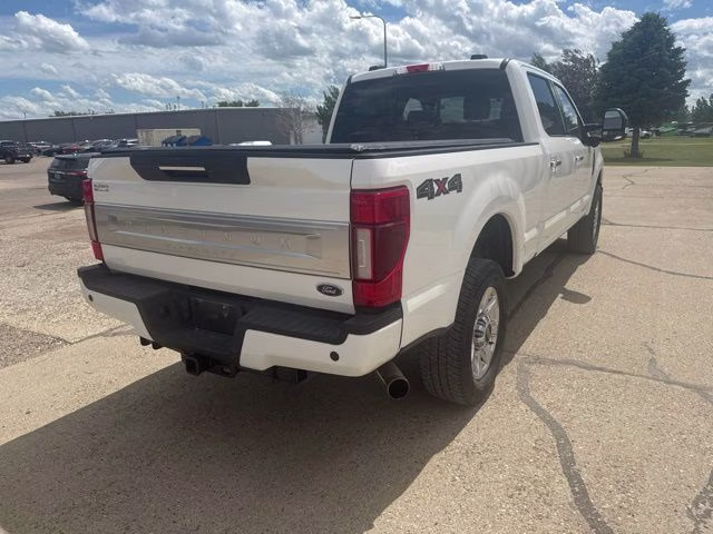 2022 White Metallic Ford Super Duty F-350 SRW Platinum 4X4 Truck