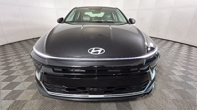 2026 Abyss Black Hyundai Sonata SE FWD Sedan