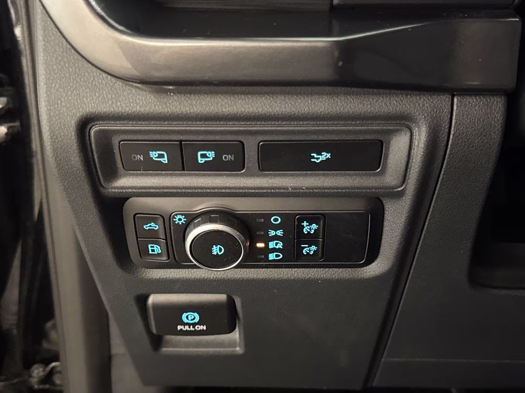 2023 Agate Black Metallic Ford F-150 XLT 4X4 Truck