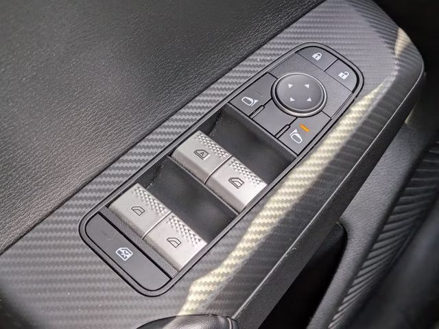2022 White Diamond Mitsubishi Outlander ES 4X4 SUV