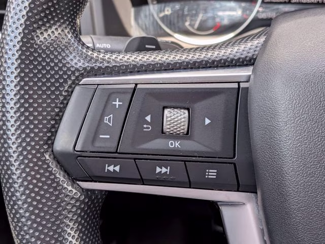 2022 White Diamond Mitsubishi Outlander ES 4X4 SUV