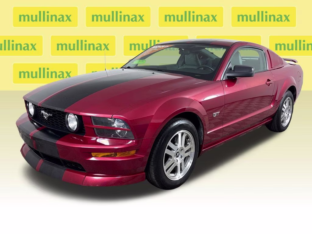 2006 Redfire Clearcoat Metallic Ford Mustang GT Premium RWD Coupe