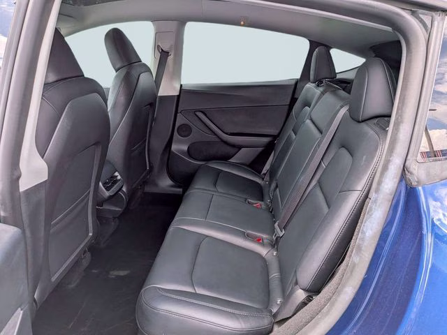 2022 Deep Blue Metallic Tesla Model Y Long Range AWD SUV