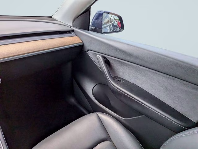 2022 Deep Blue Metallic Tesla Model Y Long Range AWD SUV