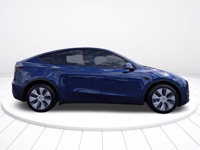 Used 2022 Tesla Model Y Long Range with VIN 7SAYGDEE2NA006871 for sale in Ocala, FL