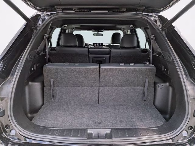 2022 Labrador Black Pearl Mitsubishi Outlander Black Edition FWD SUV