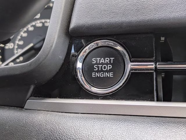 2022 Labrador Black Pearl Mitsubishi Outlander Black Edition FWD SUV