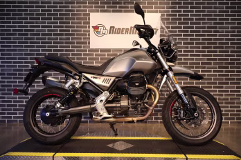 2020 Moto Guzzi V85 TT Motorcycle