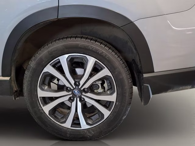 2022 Ice Silver Metallic Subaru Forester Limited AWD SUV
