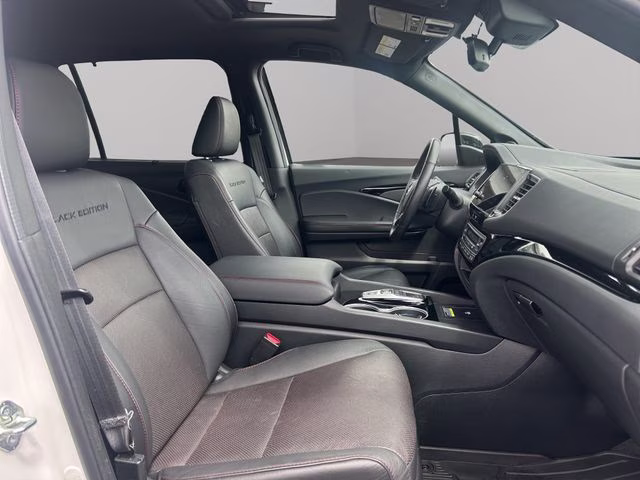 2024 Platinum White Pearl Honda Passport Black Edition AWD SUV