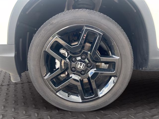 2024 Platinum White Pearl Honda Passport Black Edition AWD SUV
