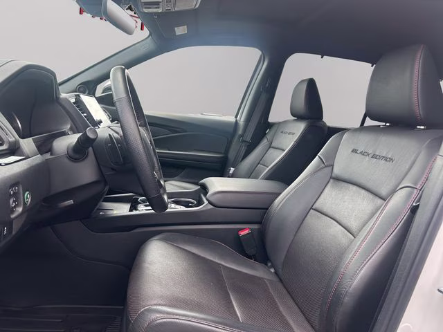 2024 Platinum White Pearl Honda Passport Black Edition AWD SUV