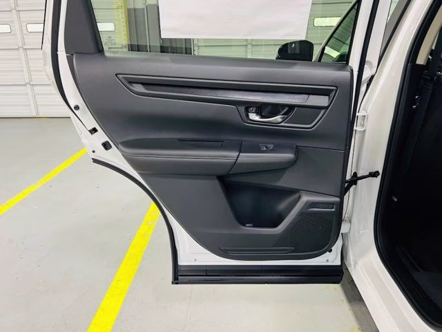2026 Platinum White Pearl Honda CR-V LX AWD SUV