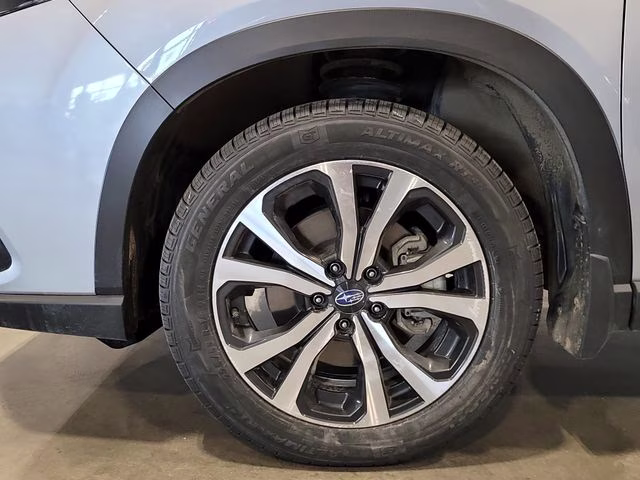 2022 Ice Silver Metallic Subaru Forester Limited AWD SUV