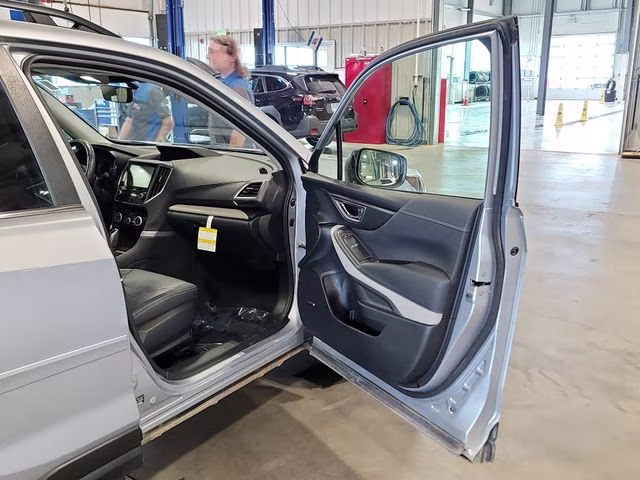 2022 Ice Silver Metallic Subaru Forester Limited AWD SUV