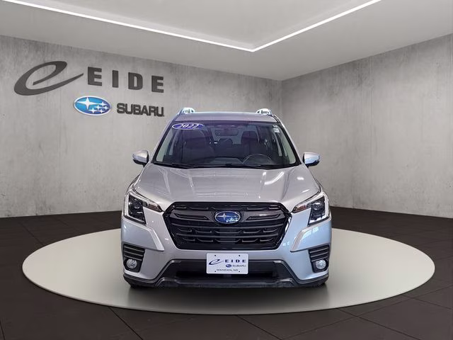 2022 Ice Silver Metallic Subaru Forester Limited AWD SUV