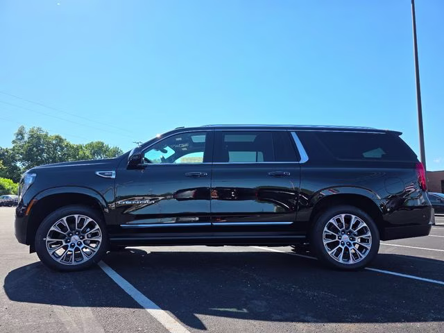 2026 Onyx Black GMC Yukon XL Denali 4X4 SUV