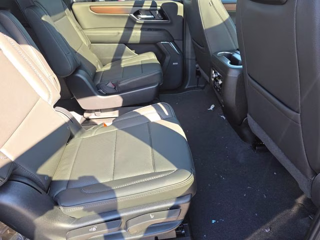 2026 Onyx Black GMC Yukon XL Denali 4X4 SUV
