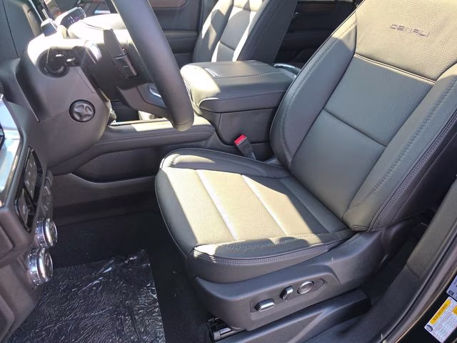 2026 Onyx Black GMC Yukon XL Denali 4X4 SUV