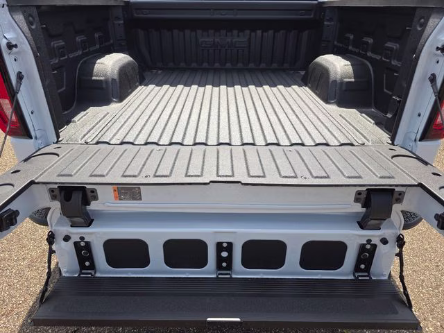 2026 Glacier White Tricoat GMC Sierra 1500 Denali 4X4 Truck