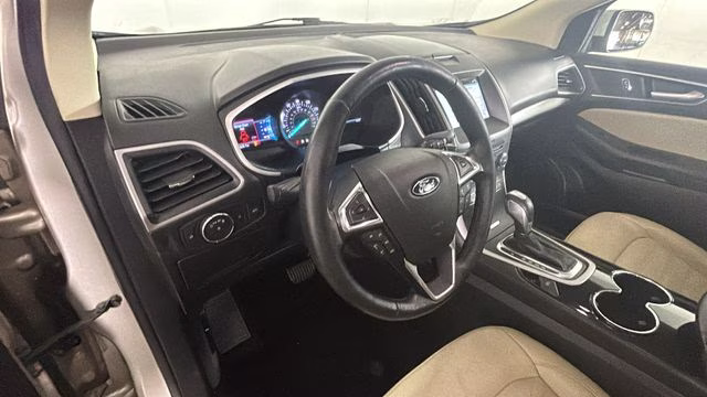 2018 White Gold Metallic Ford Edge SEL AWD SUV