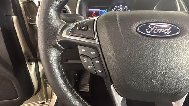 2018 White Gold Metallic Ford Edge SEL AWD SUV