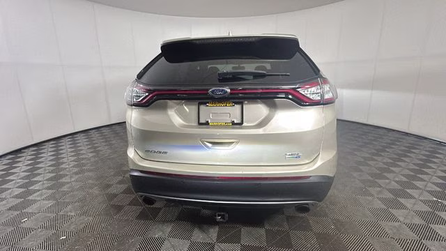 2018 White Gold Metallic Ford Edge SEL AWD SUV