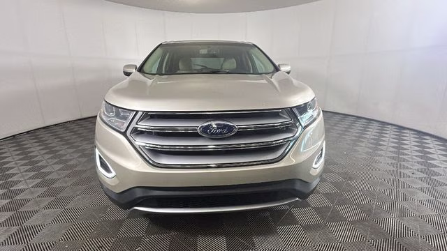 2018 White Gold Metallic Ford Edge SEL AWD SUV