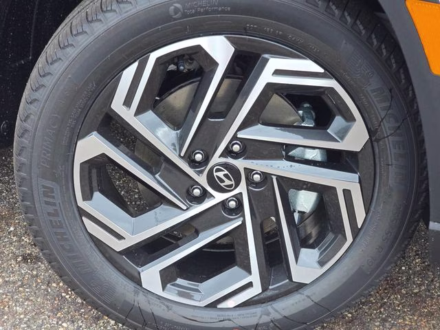 2026 White Pearl Hyundai Tucson SEL Plus AWD SUV
