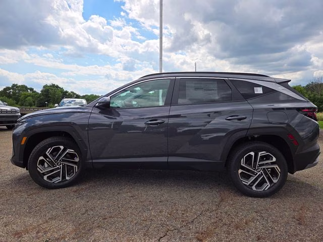 2026 Ecotronic Gray Hyundai Tucson SEL Plus AWD SUV
