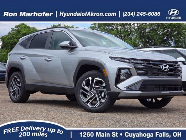 2026 Shimmering Silver Hyundai Tucson SEL Plus AWD SUV
