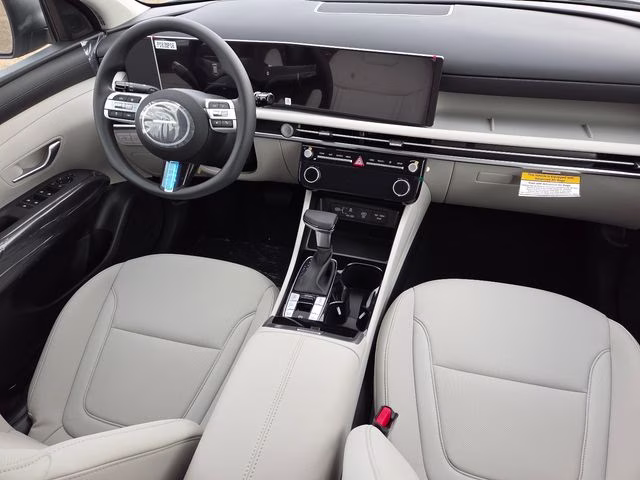 2026 Shimmering Silver Hyundai Tucson SEL Plus AWD SUV