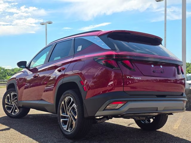 2026 Ultimate Red Hyundai Tucson SEL Plus AWD SUV