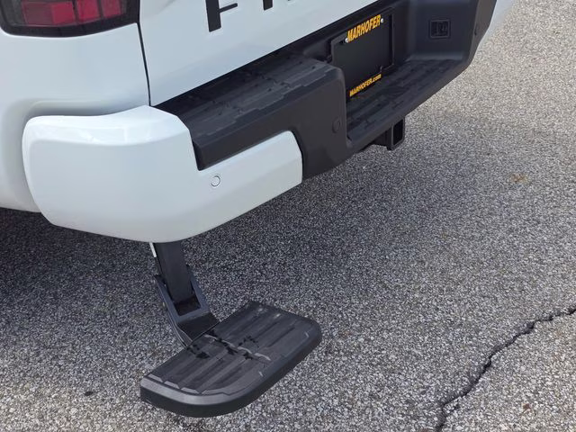 2026 Glacier White Nissan Frontier SV 4X4 Truck