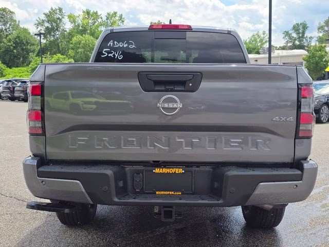 2026 Gun Metallic Nissan Frontier SV 4X4 Truck