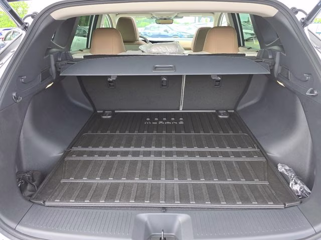 2026 Everest White Pearl Tricoat Nissan Murano Platinum AWD SUV