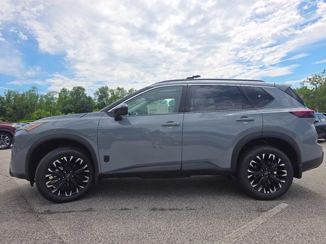 2026 Boulder Gray Pearl Nissan Rogue Dark Armor AWD SUV