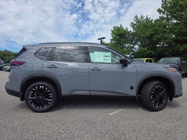 2026 Boulder Gray Pearl Nissan Rogue Dark Armor AWD SUV