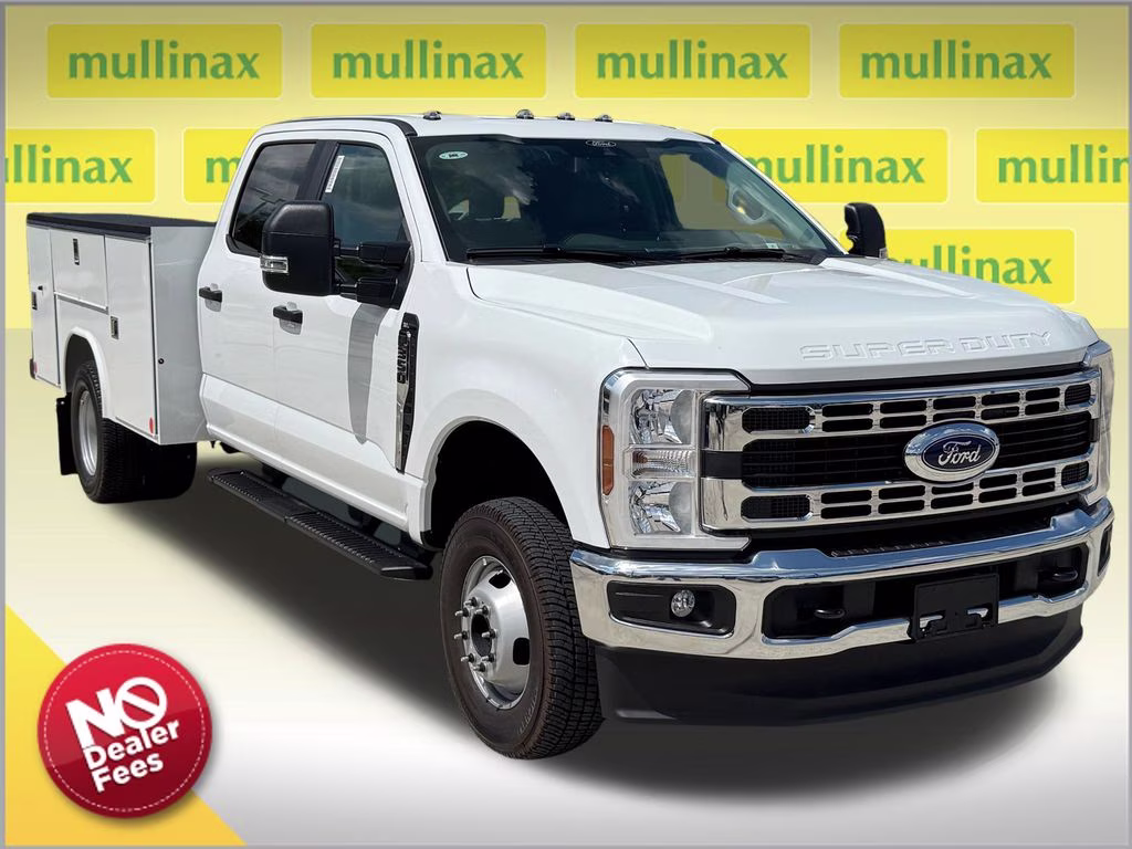 2026 Oxford White Ford Super Duty F-350 DRW XL 4X4 Chassis