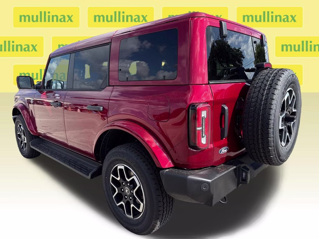 2026 Ruby Red Metallic Tinted Clearcoat Ford Bronco Outer Banks 4X4 SUV