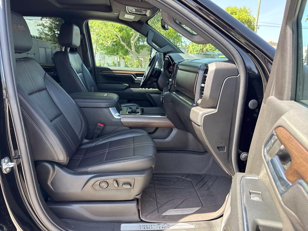 2024 Black Chevrolet Silverado 2500HD High Country 4X4 Truck