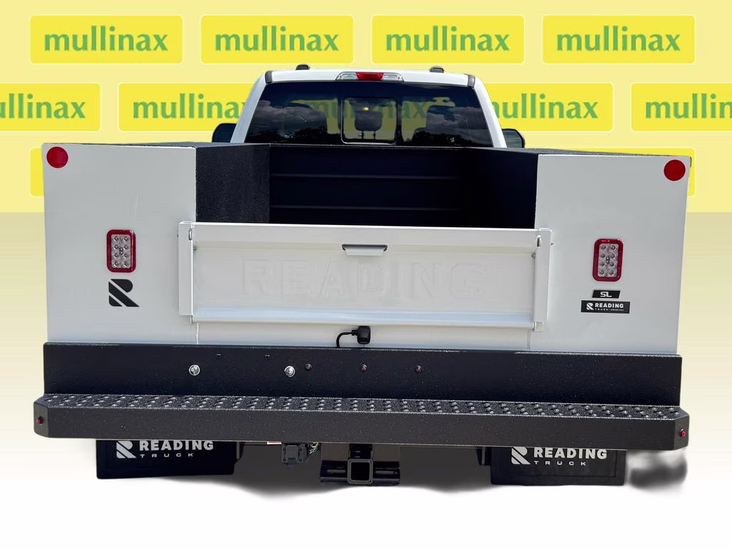2026 Oxford White Ford Super Duty F-350 DRW XL 4X4 Chassis
