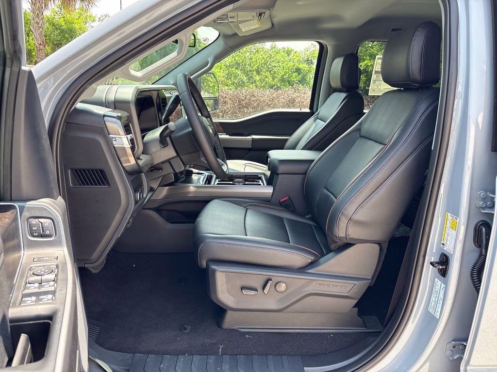 2026 Glacier Gray Metallic Tri-Coat Ford Super Duty F-250 SRW Lariat 4X4 Truck