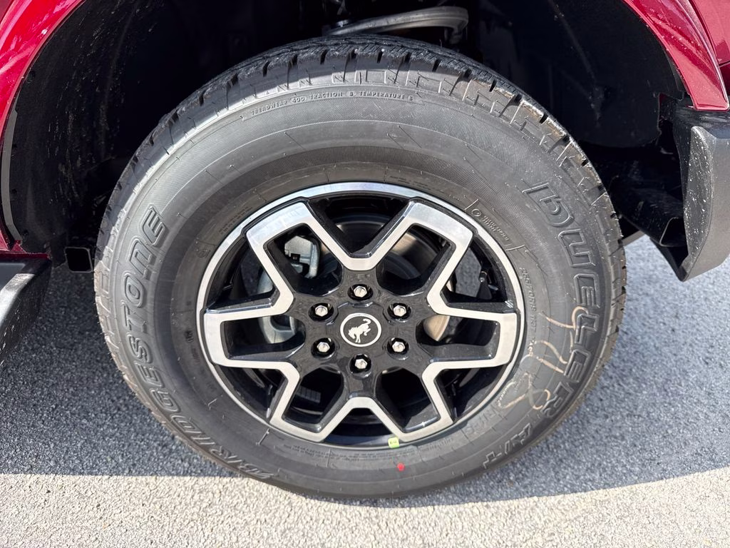 2026 Ruby Red Metallic Tinted Clearcoat Ford Bronco Outer Banks 4X4 SUV