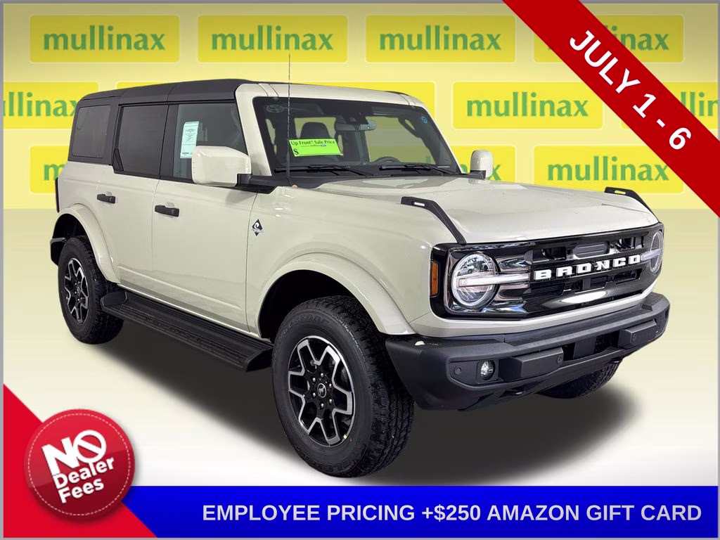 2026 Desert Sand Ford Bronco Outer Banks 4X4 SUV