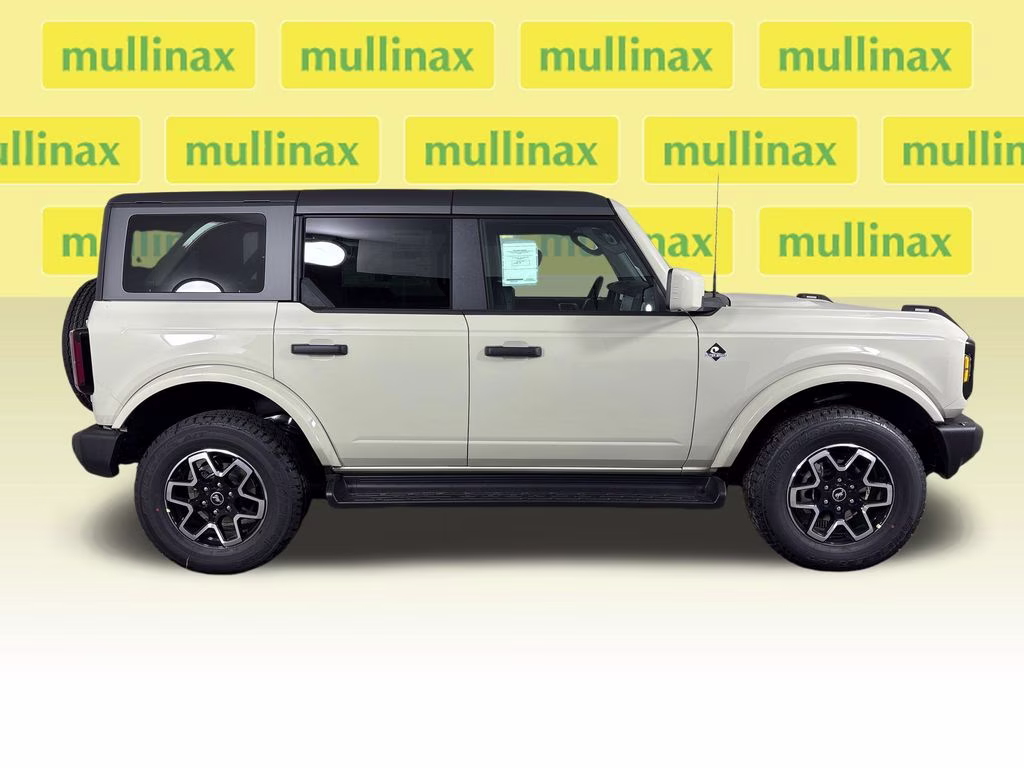 2026 Desert Sand Ford Bronco Outer Banks 4X4 SUV